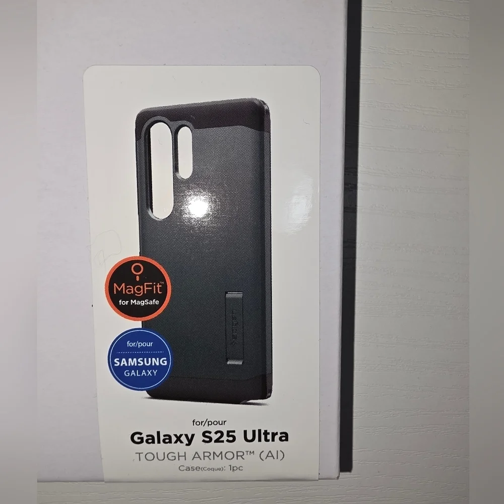 Spigen Black Samsung Galaxy S25 Ultra Case & WSKEN Screen Protector
